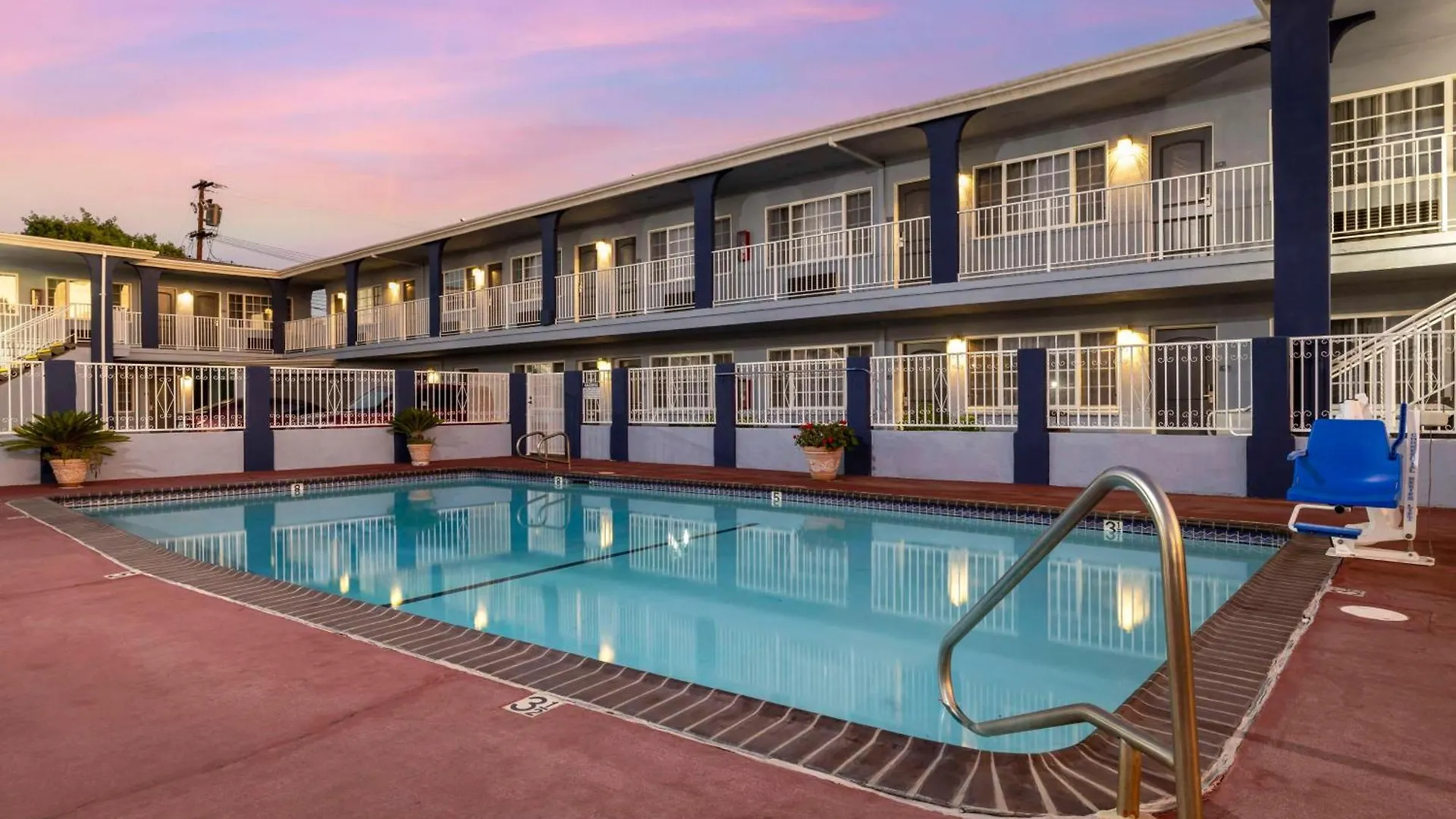 Staying in Southern California: 7 Best Western Hotels Compared